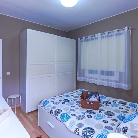 La Casa De *